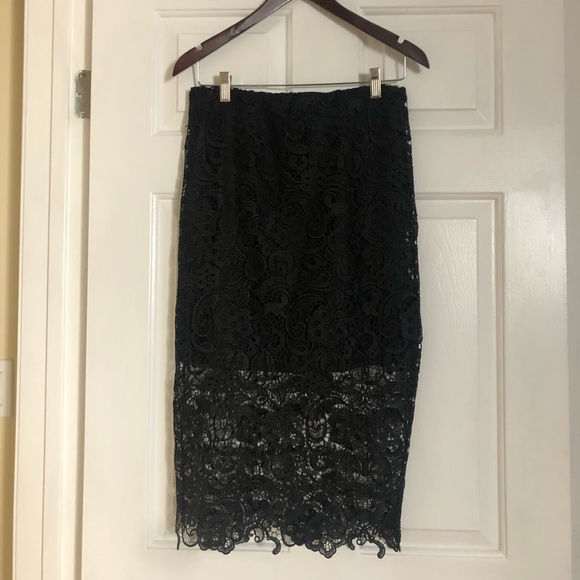 *NWT* Harve Bernard Black Lace Pencil Skirt - Picture 3 of 5